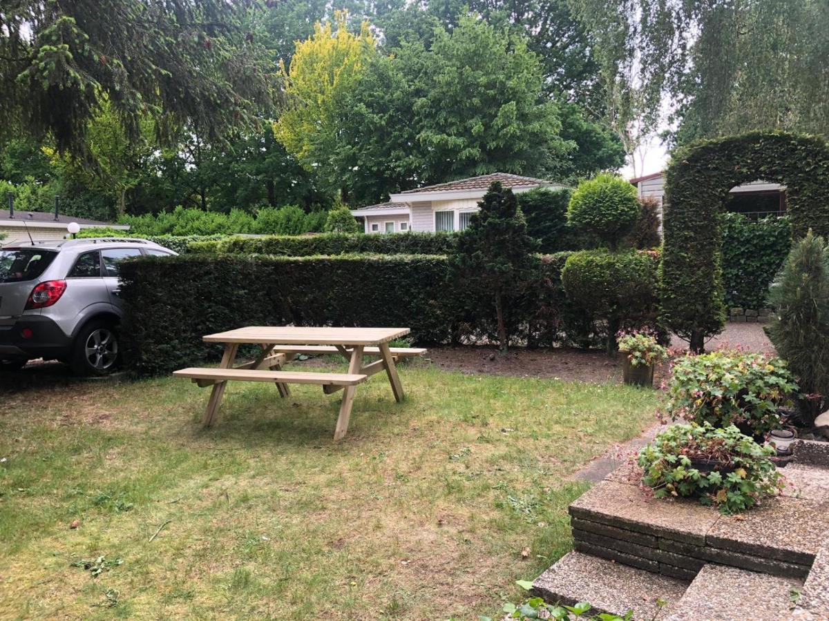 Cottage house Putten Luaran gambar